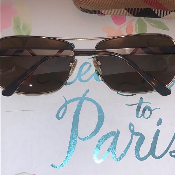 Burberry Sunglasses Unisex - Picture 6 of 8